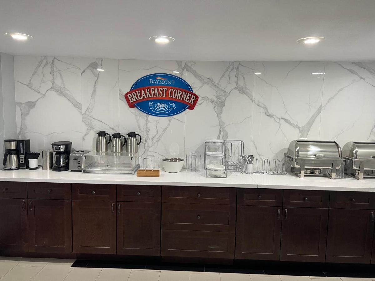 | Baymont Inn and Suites