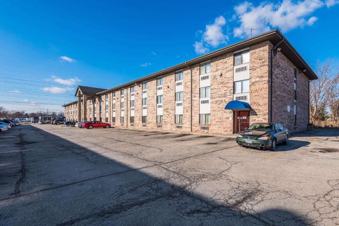 | Motel 6-Bridgeview, IL