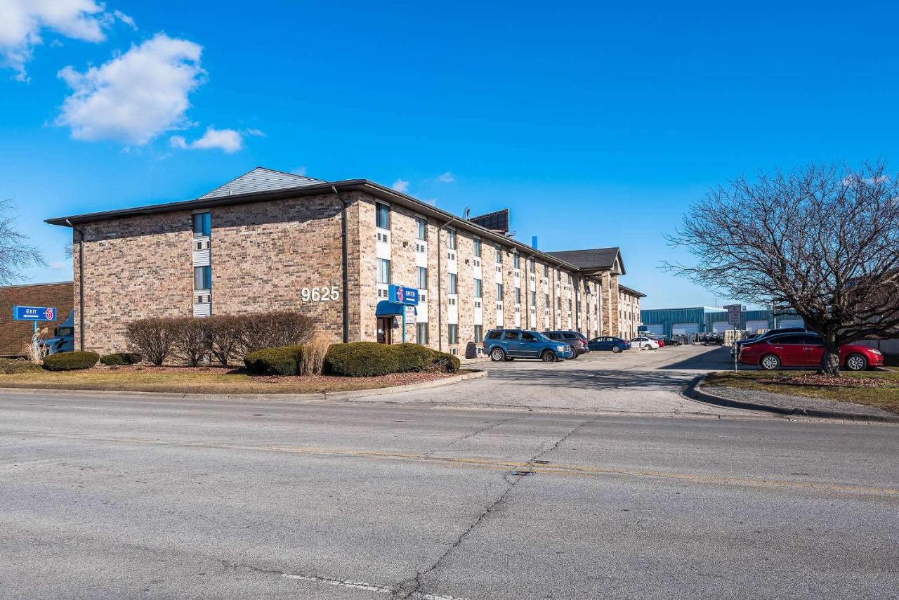 | Motel 6-Bridgeview, IL