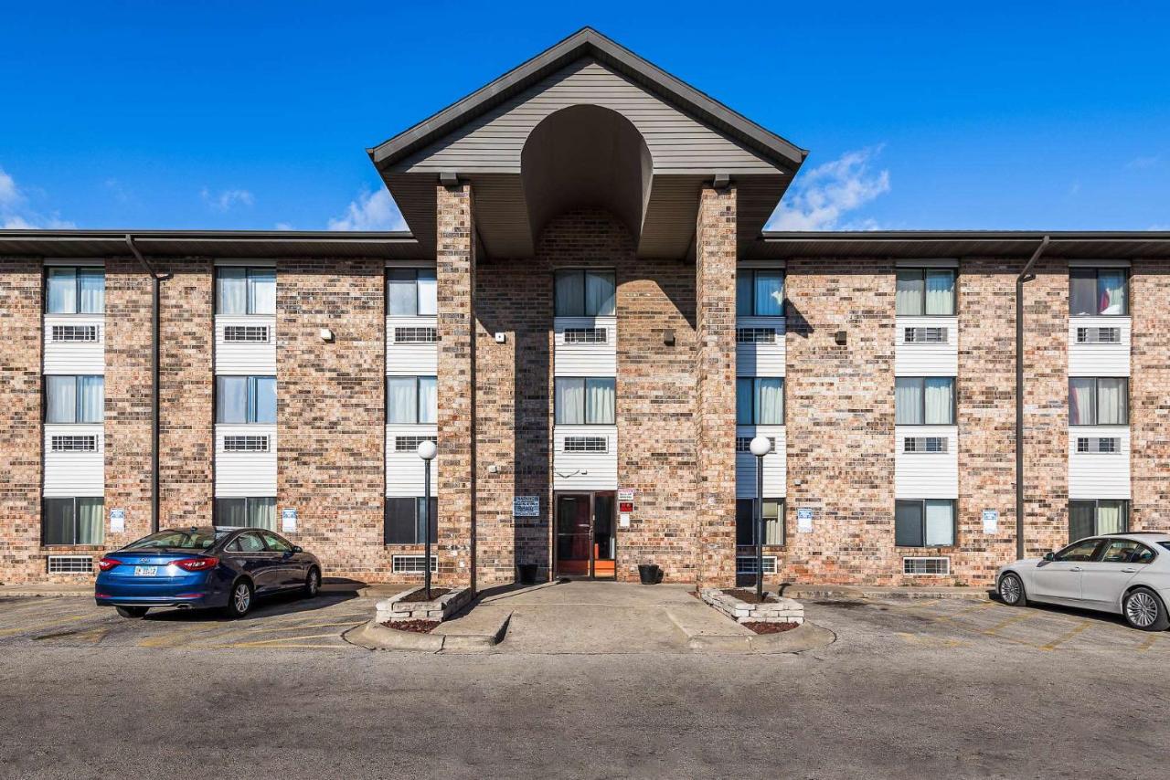 | Motel 6-Bridgeview, IL