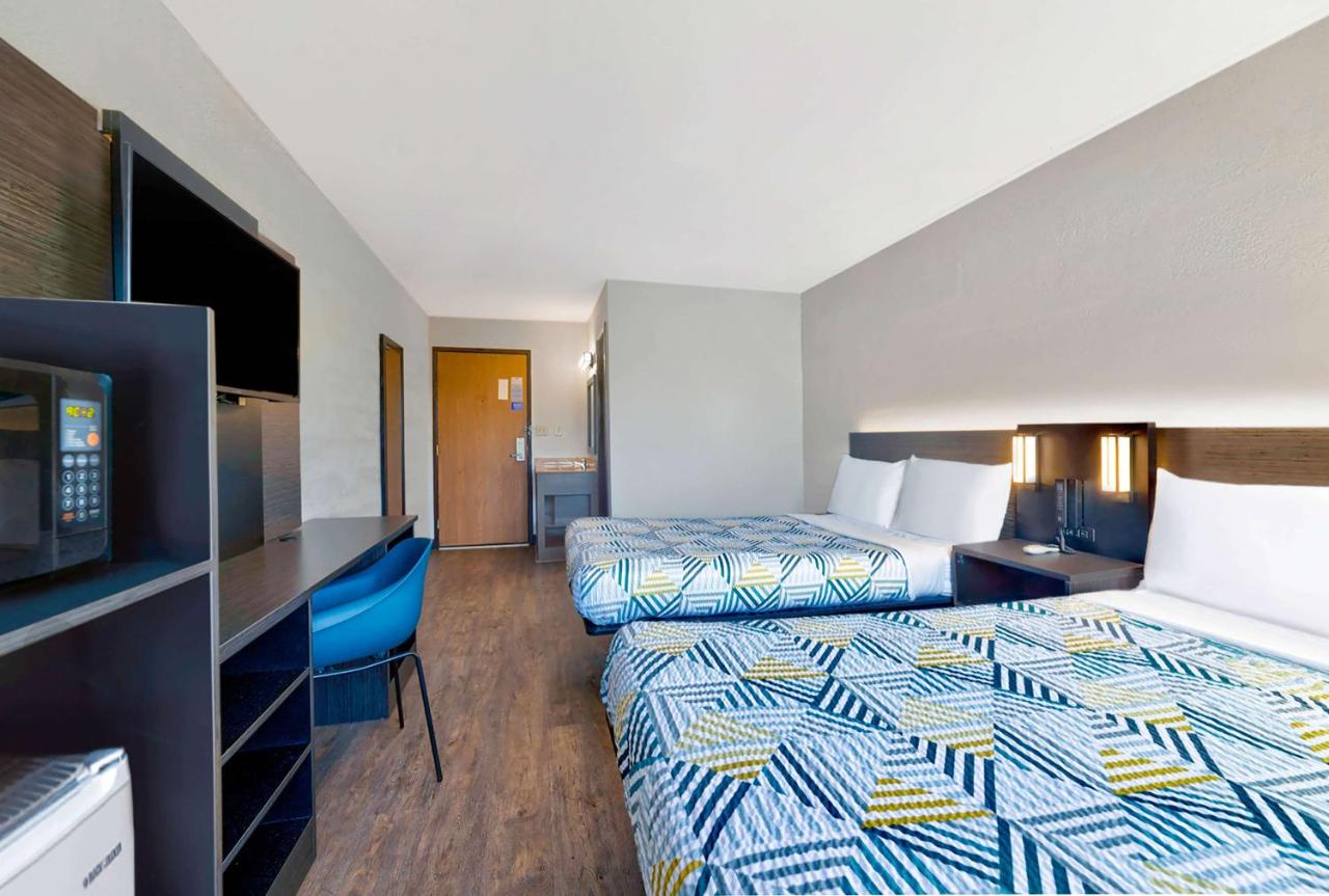  | Motel 6-Cedar Rapids, IA - Airport