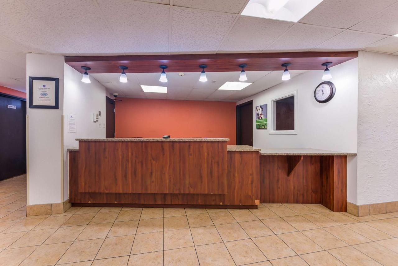 | Motel 6-Saint Paul, MN - I-94