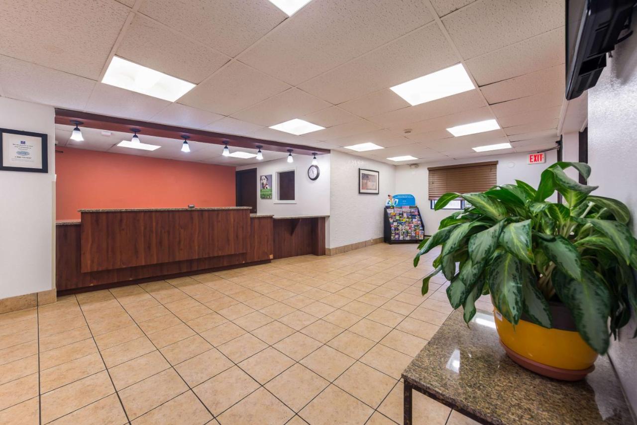 | Motel 6-Saint Paul, MN - I-94