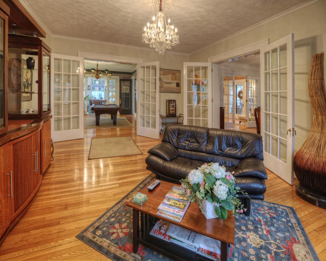 | Bluefield Inn, a Select Registry Propery