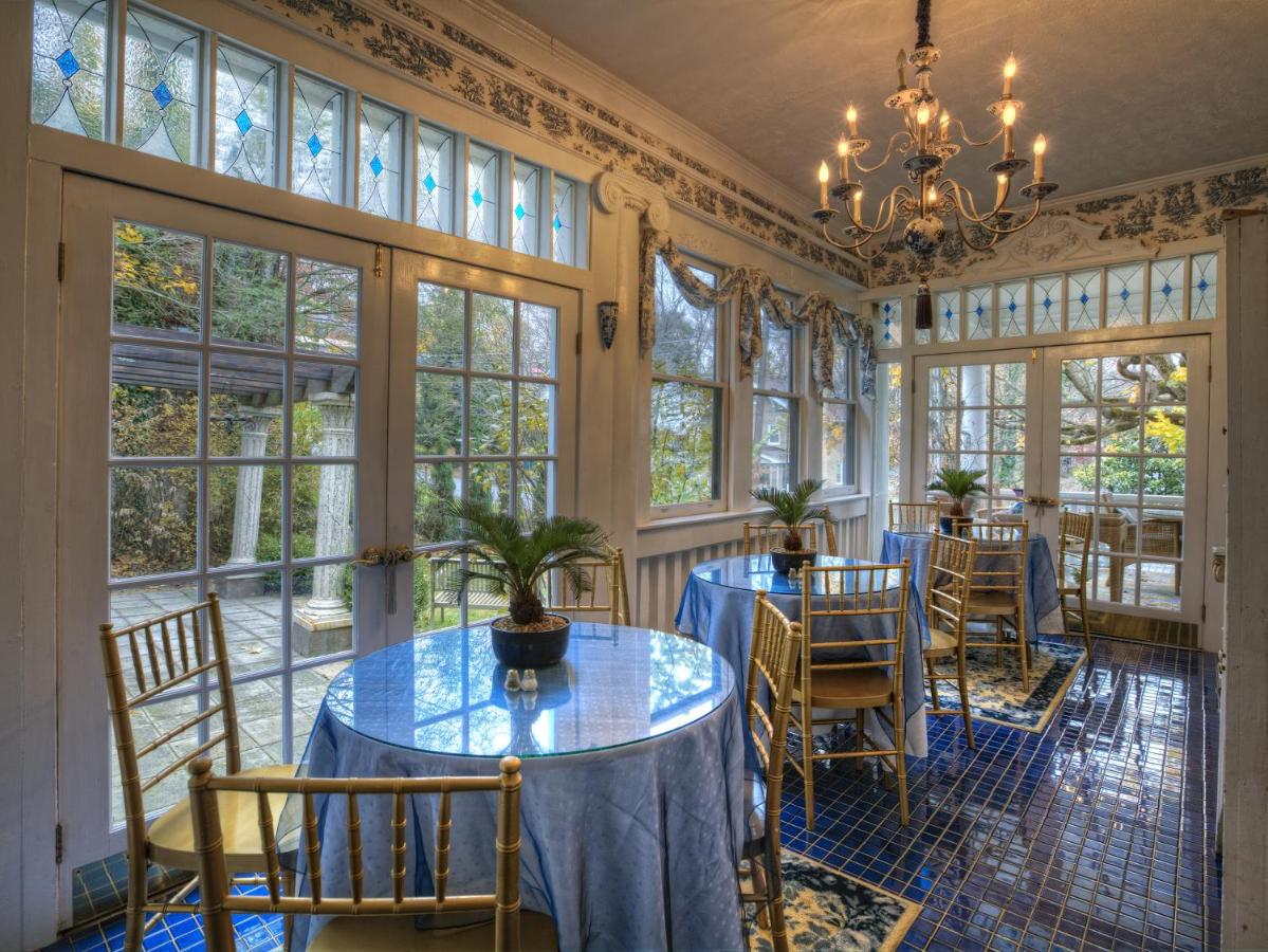 | Bluefield Inn, a Select Registry Propery