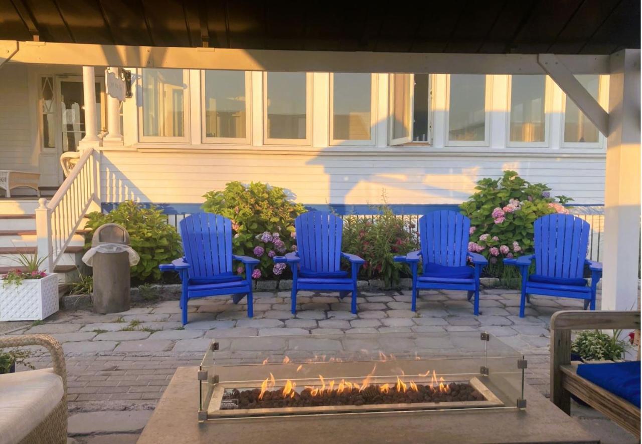 | By The Sea Guests Bed & Breakfast and Suites