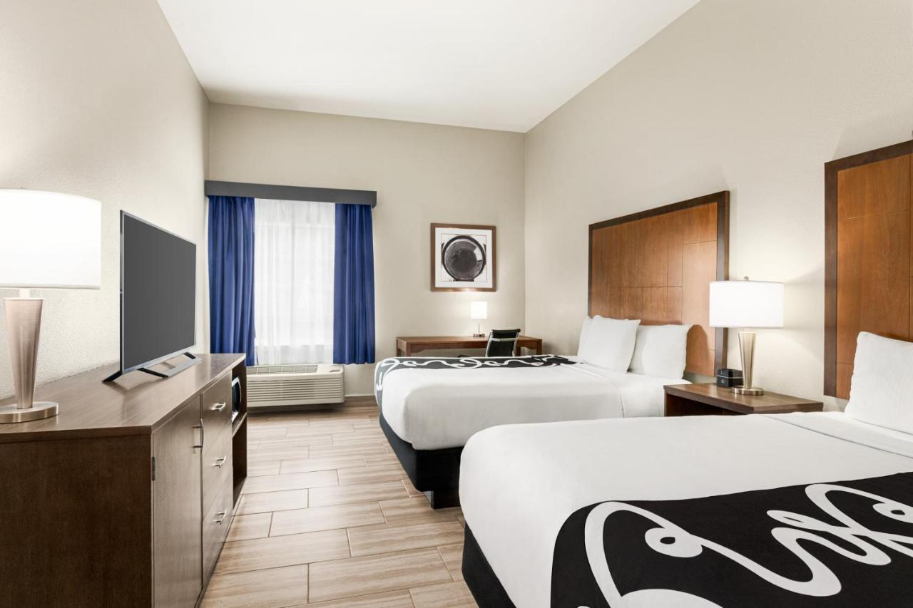 Queen Room with Two Queen Beds at La Quinta Inn & Suites by Wyndham Brownsville North