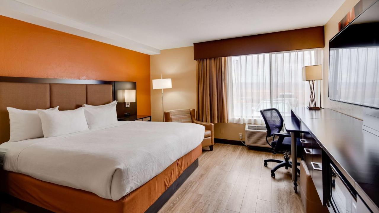 King Room - Disability Access/Non-Smoking at Best Western View Of Lake Powell Hotel