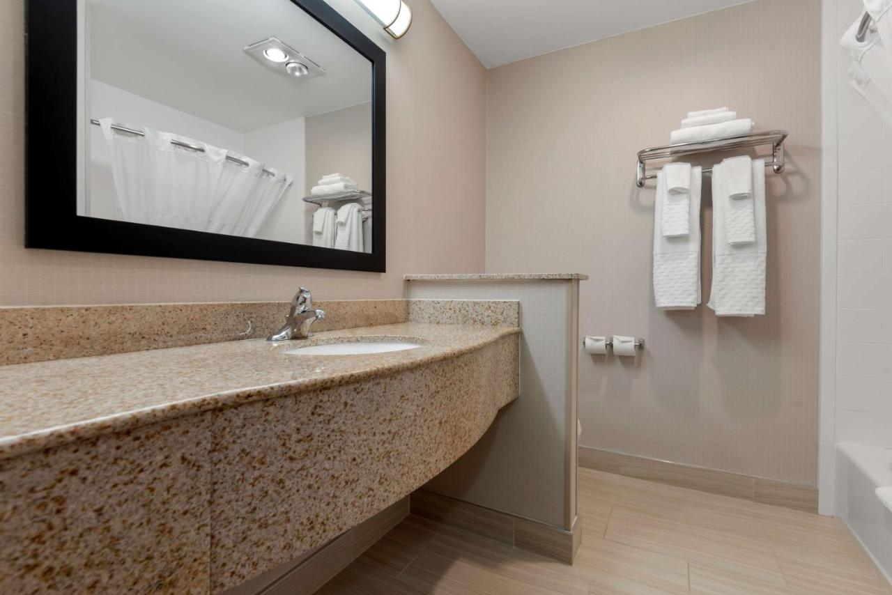 Double Room - Non-Smoking  at Best Western University Inn
