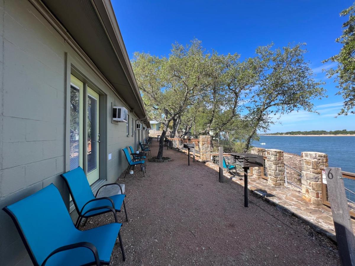 Queen Studio at Painted Sky Inn