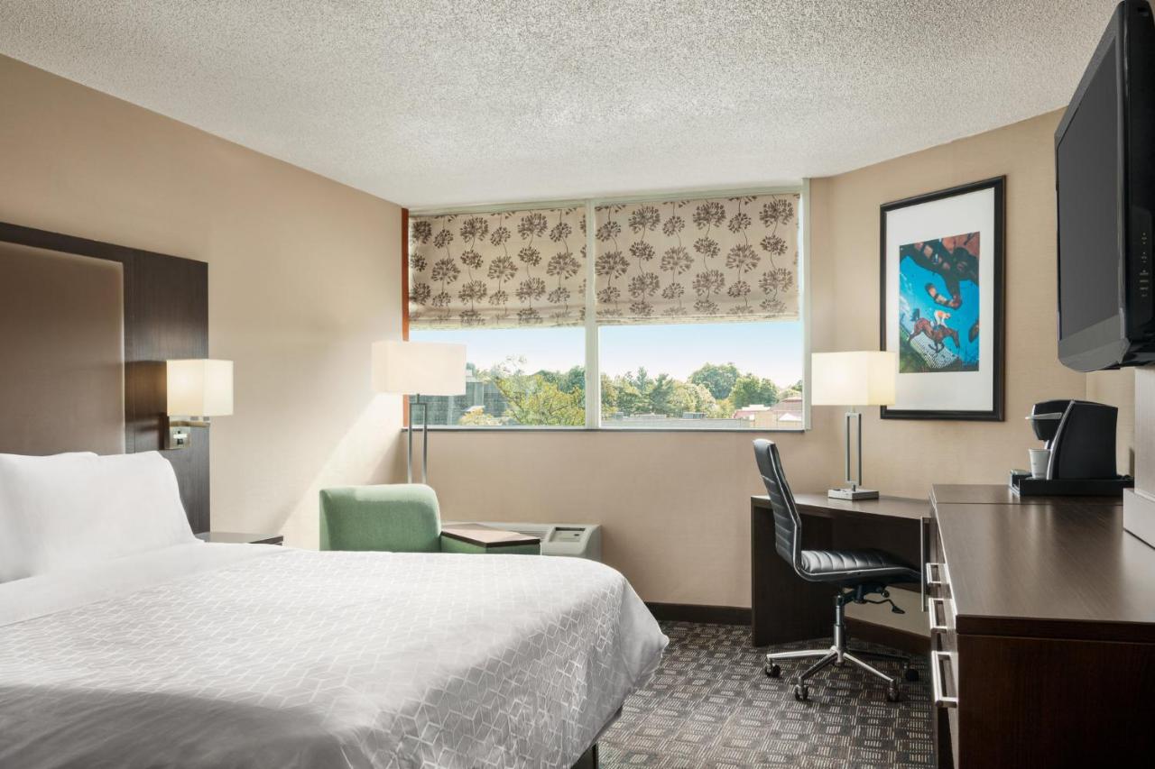 Leisure King Room - Non-Smoking at Holiday Inn Louisville East - Hurstbourne by IHG