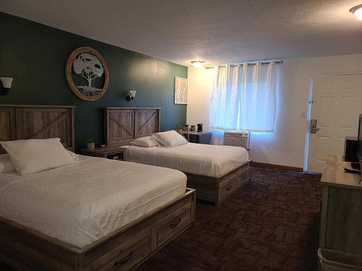 | Jefferson Inn