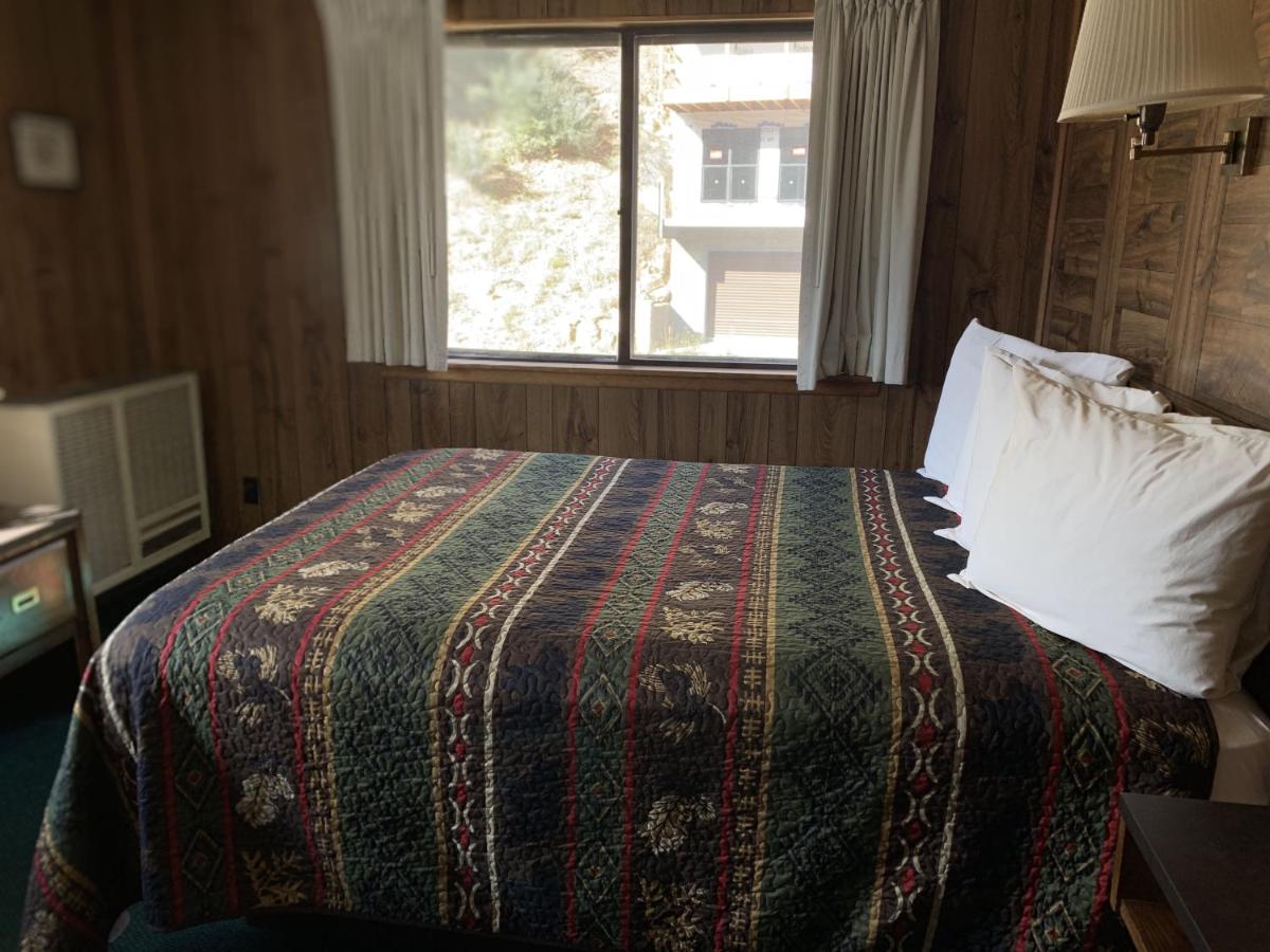 | Ponderosa Lodge 11AB with High Speed Wifi