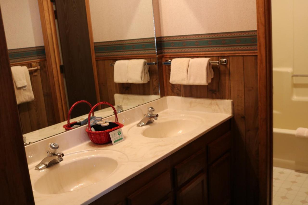 | Ponderosa Lodge 11AB with High Speed Wifi