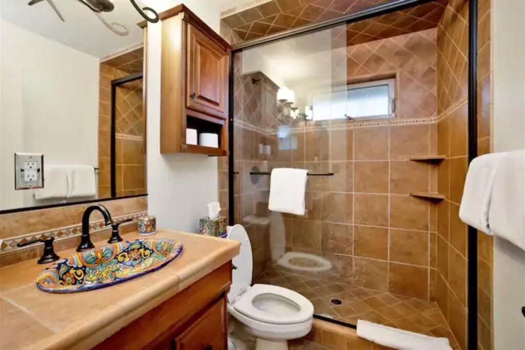| Spacious, Private 3 bedroom Chalet with Hot Tub!