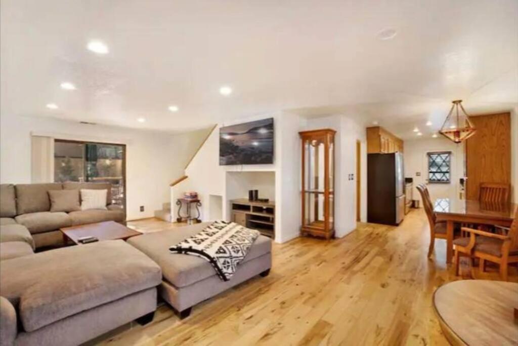 | Spacious, Private 3 bedroom Chalet with Hot Tub!