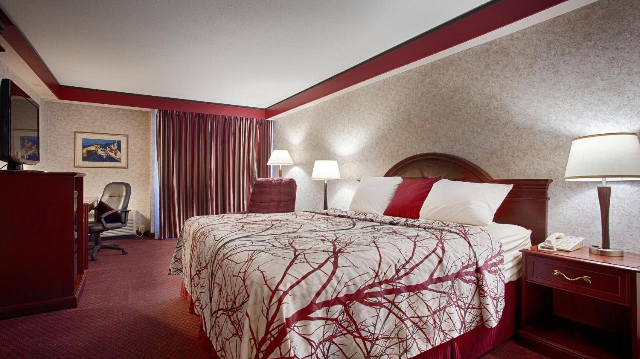 Superior King Room at Best Western Plus Portsmouth Hotel & Suites