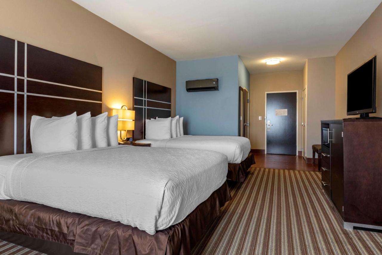 Queen Room with Two Queen Beds - Disability Access at Best Western Plus North Odessa Inn & Suites