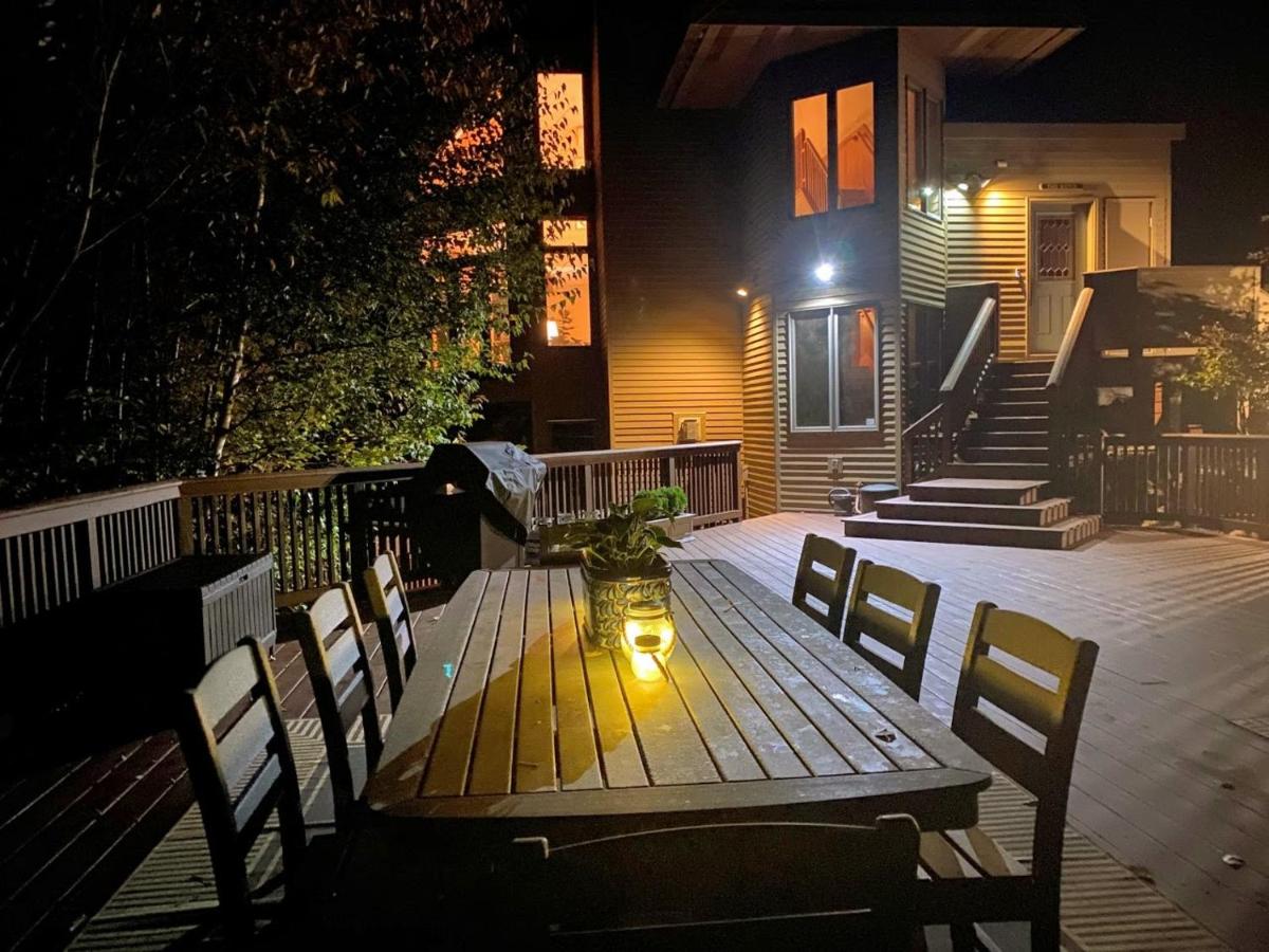| CR1 Top Rated Ski-In Ski-Out Townhome Great views fireplaces fast wifi AC - Short walk to slopes