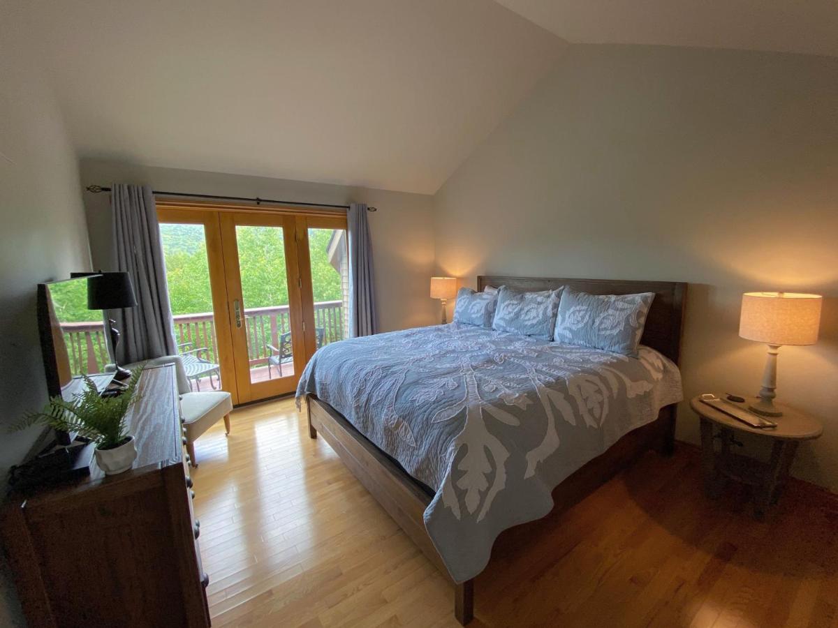 | CR1 Top Rated Ski-In Ski-Out Townhome Great views fireplaces fast wifi AC - Short walk to slopes