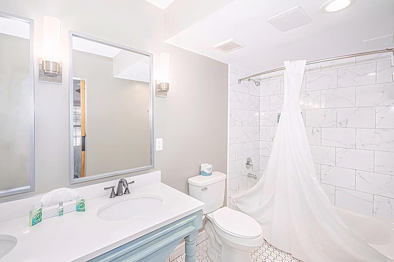  | Seven Hills Suites