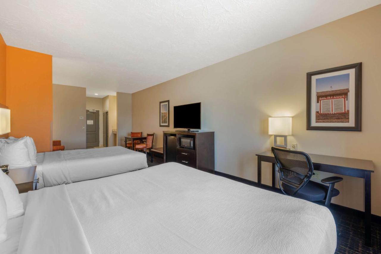 King Suite with One King Bed and One Queen Bed - Non-Smoking at Best Western Plus North Platte Inn & Suites