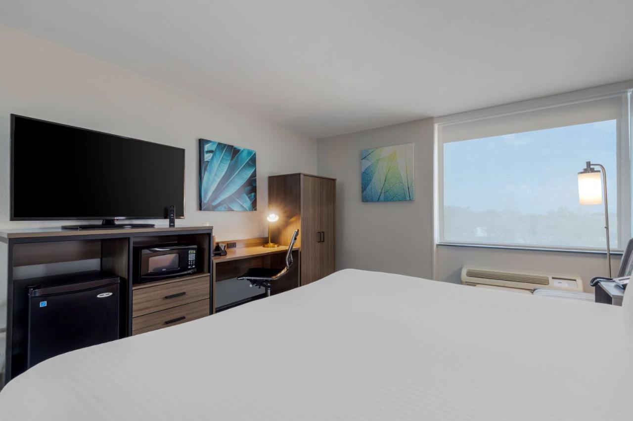 King Room - Atrium at Best Western Corpus Christi Airport Hotel