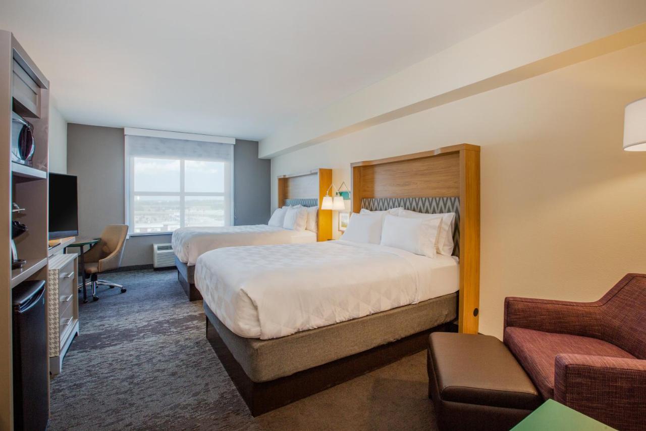 Queen Room with Two Queen Beds - Non-Smoking at Holiday Inn Gulfport Airport by IHG