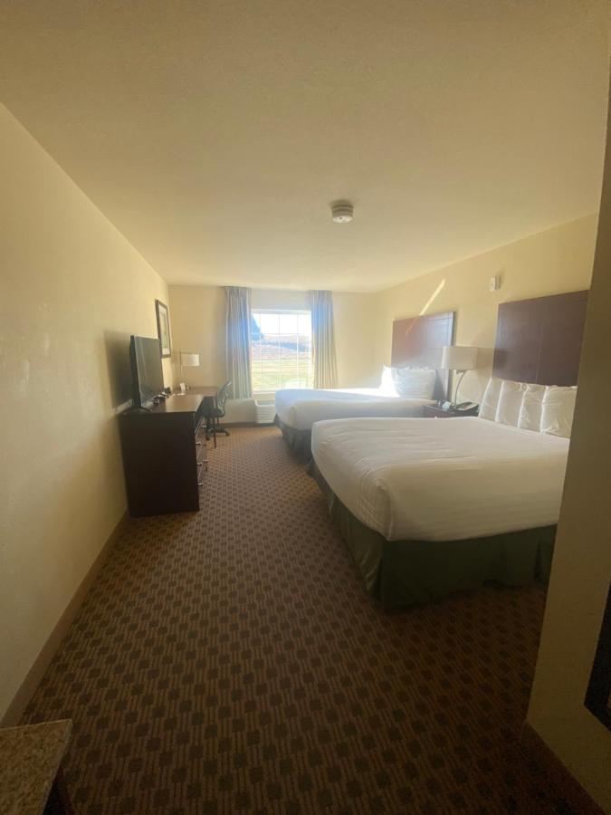 Queen Room with Two Queen Beds at Cobblestone Hotel & Suites – Broken Bow