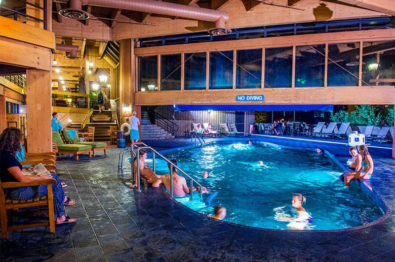  | Ski-In Ski-Out Condo with ton of amenities in Breck