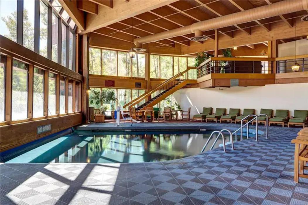  | Ski-In Ski-Out Condo with ton of amenities in Breck