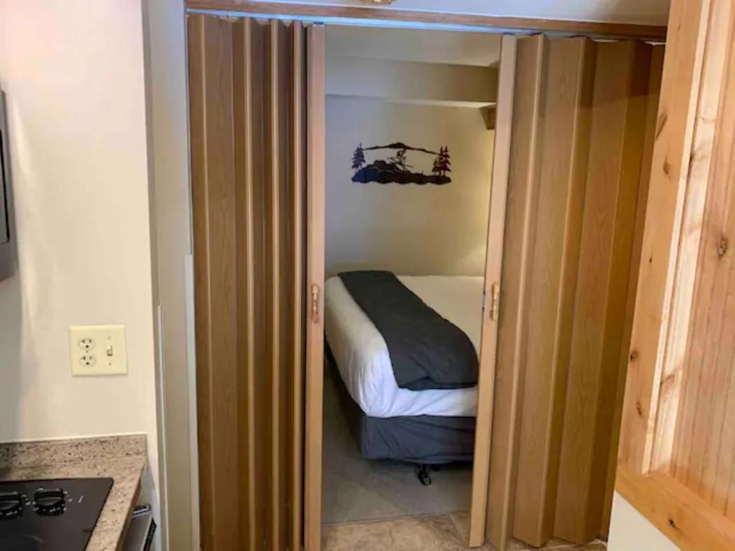  | Ski-In Ski-Out Condo with ton of amenities in Breck