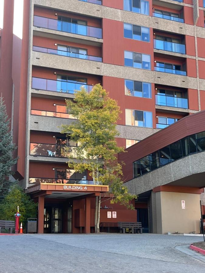  | Ski-In Ski-Out Condo with ton of amenities in Breck