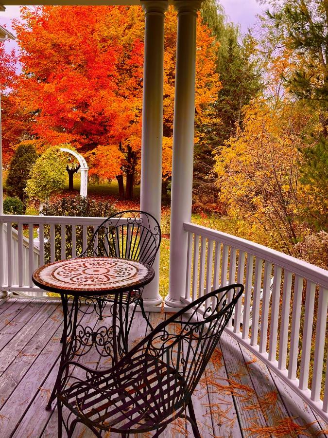 | Williston Village Inn