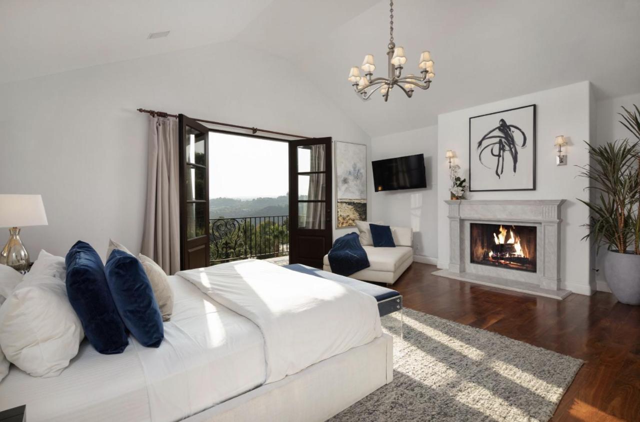  | Elegant Spanish Style Estate In A Canyon Setting