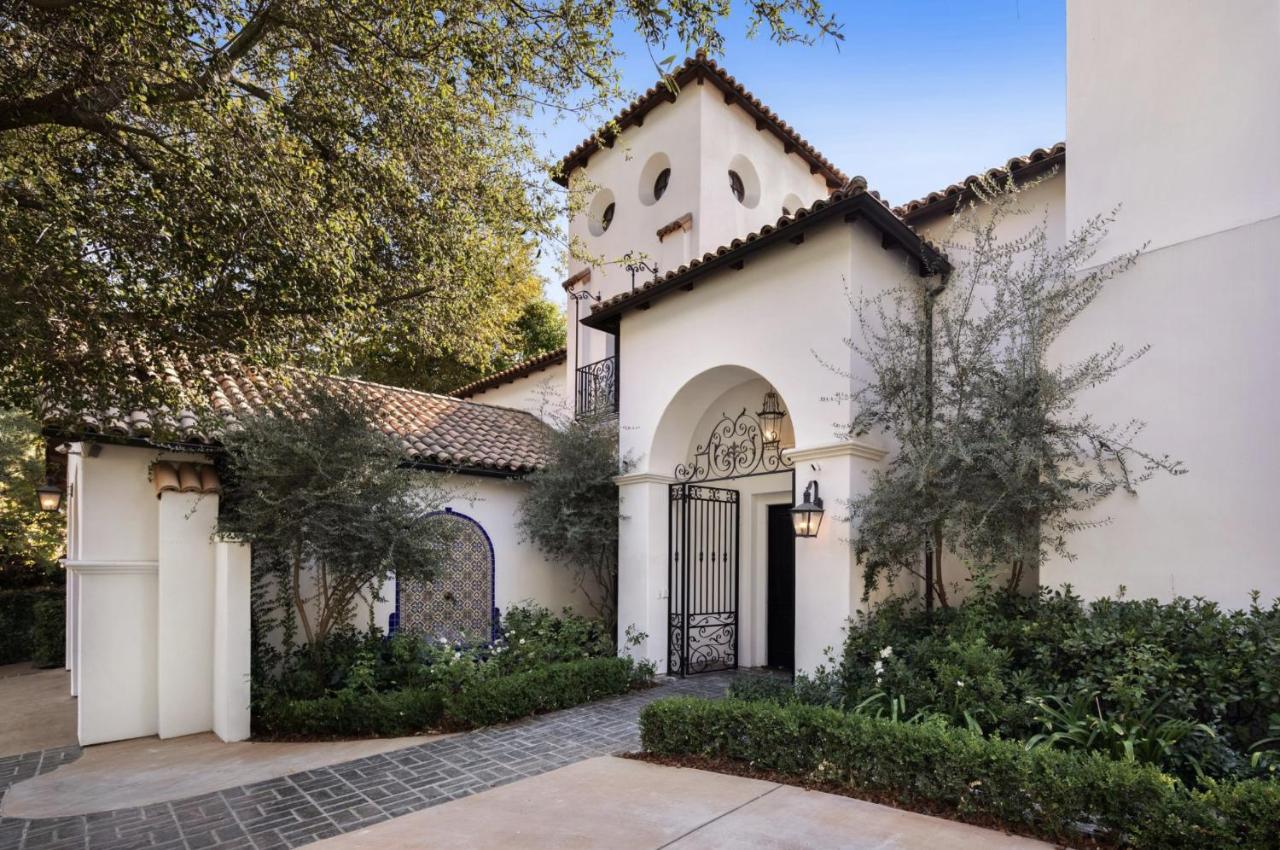  | Elegant Spanish Style Estate In A Canyon Setting