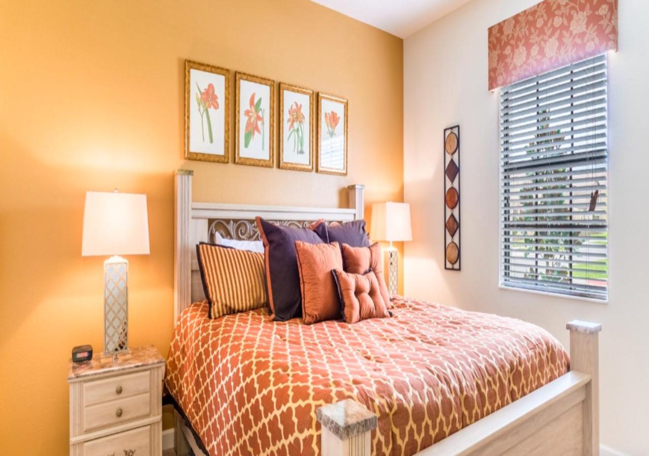  | Amazing 8 Bedroom Villa In Orlando