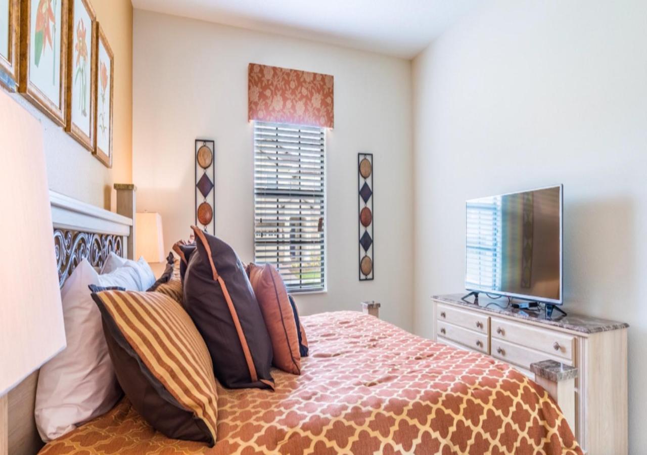  | Amazing 8 Bedroom Villa In Orlando