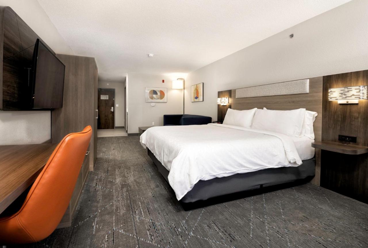  | Holiday Inn Express Hotel & Suites FESTUS - SOUTH ST. LOUIS