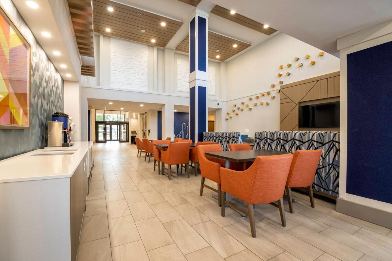  | Holiday Inn Express Hotel & Suites FESTUS - SOUTH ST. LOUIS