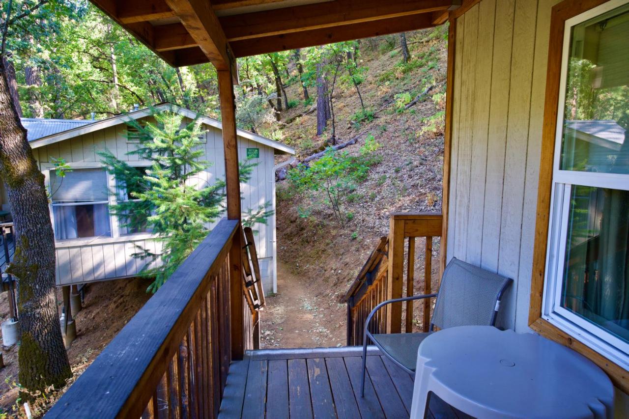 | Yosemite Bug Rustic Mountain Resort
