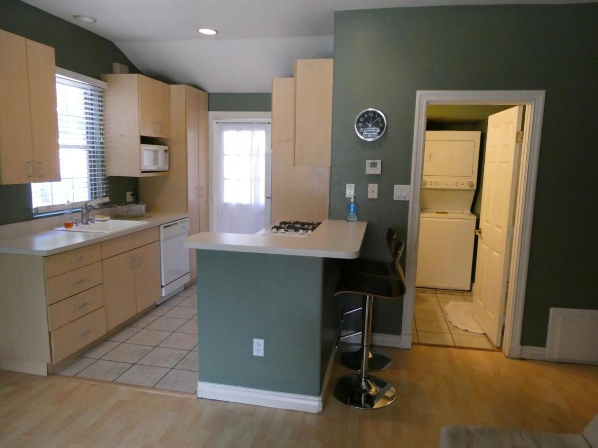  | Private 2 bedrooms 1 bath close to Universal and HW sleeps 5