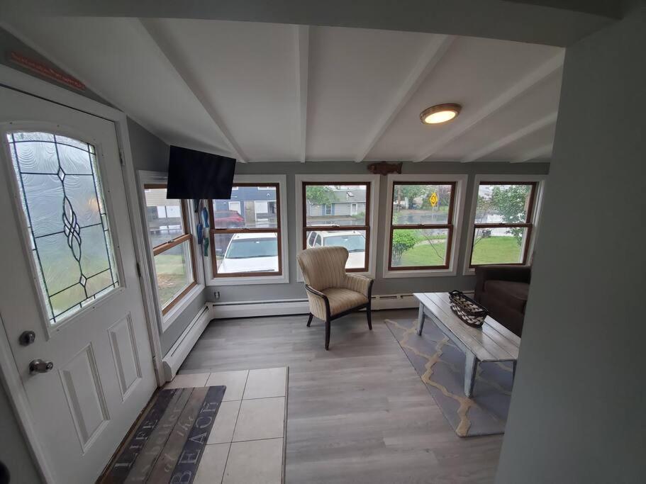  | Beachy Bay Breeze Bungalow 2BR with parking and close to many amenities.