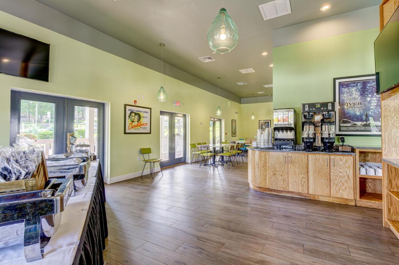  | Seven Hills Suites