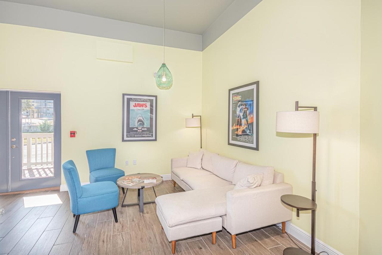  | Seven Hills Suites