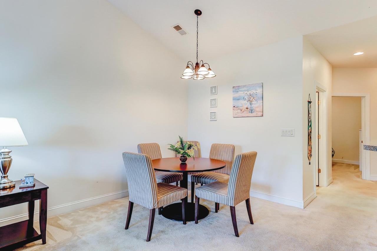  | Windsor Green 303