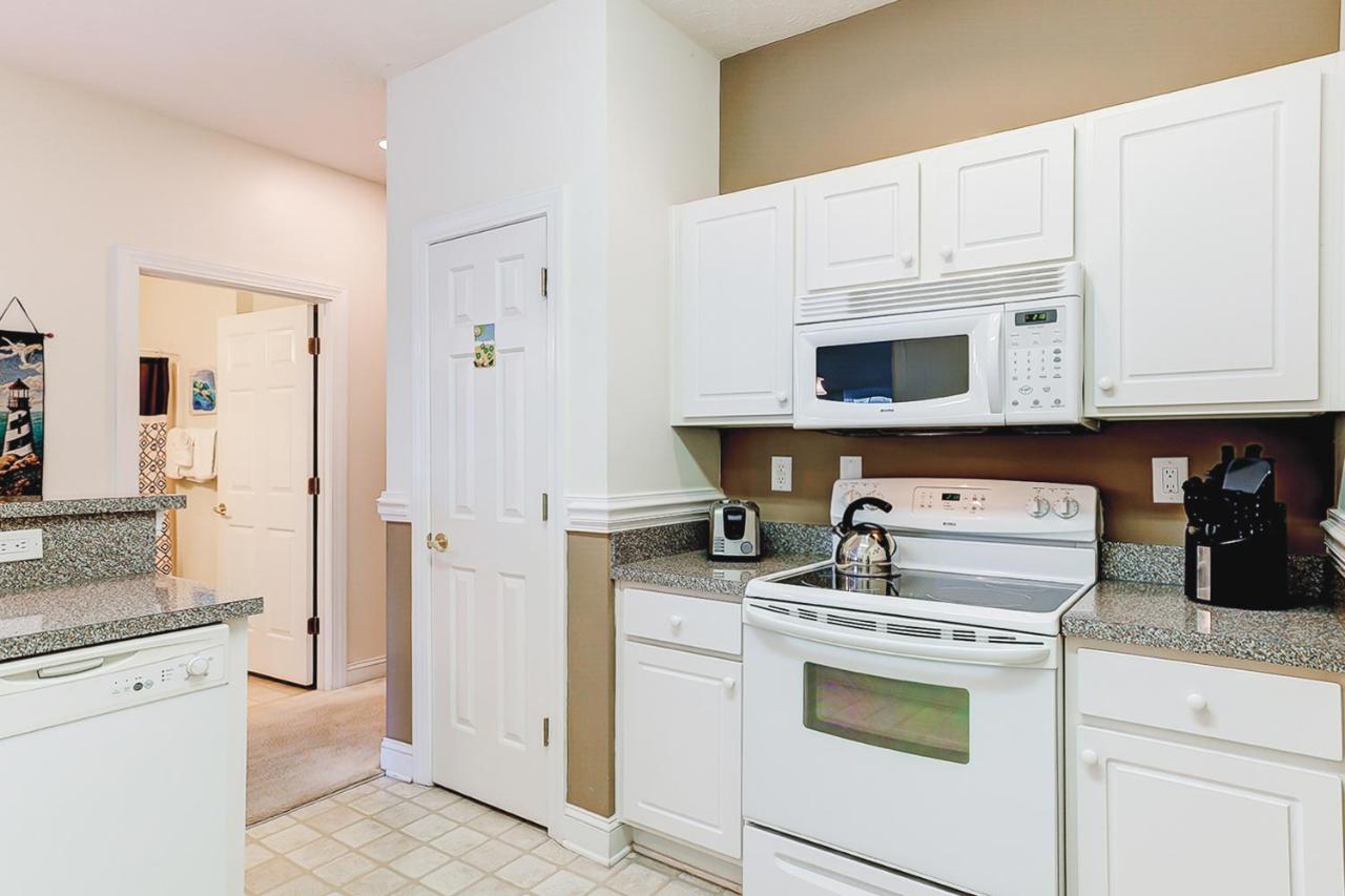  | Windsor Green 303