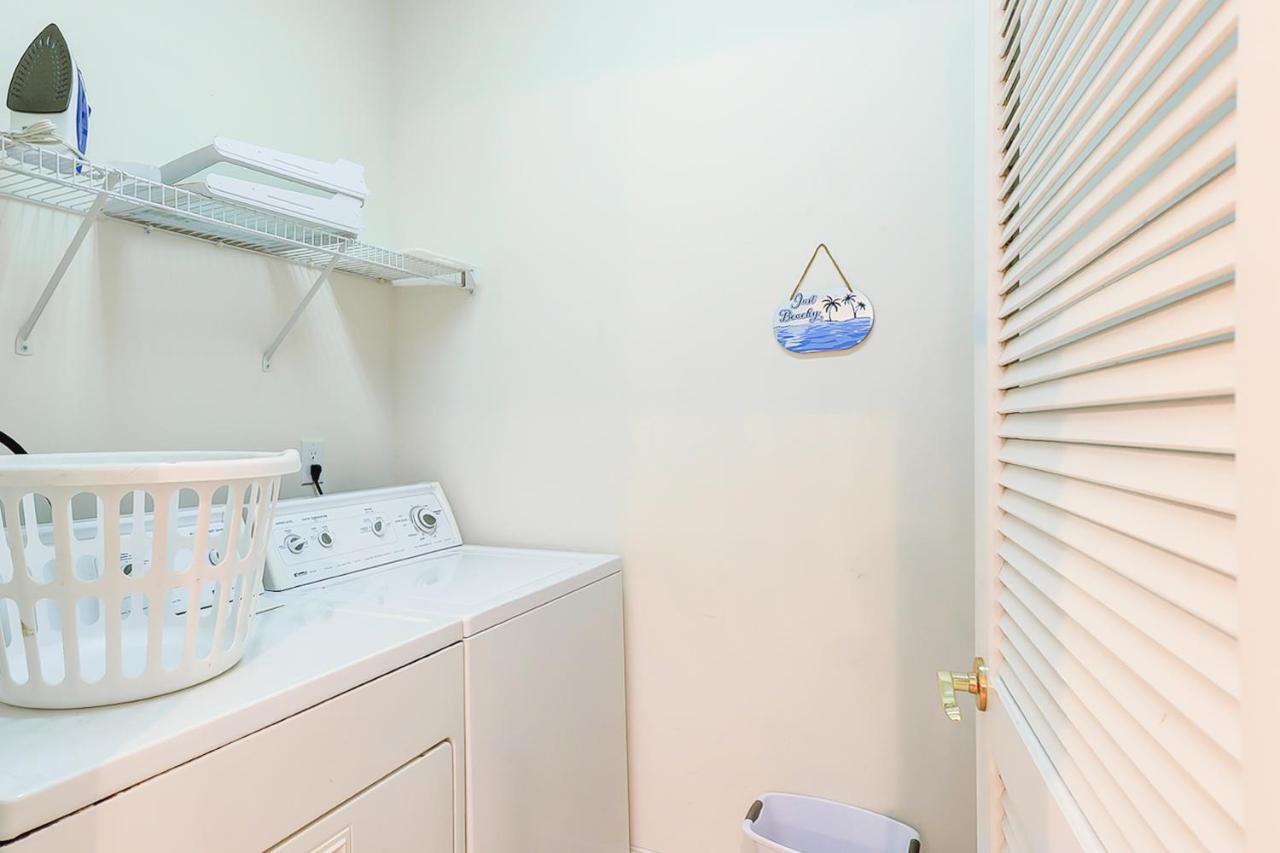  | Windsor Green 303