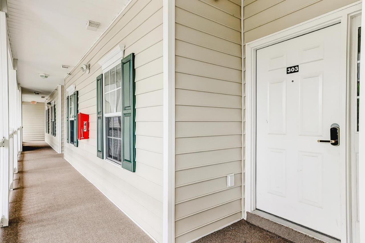  | Windsor Green 303