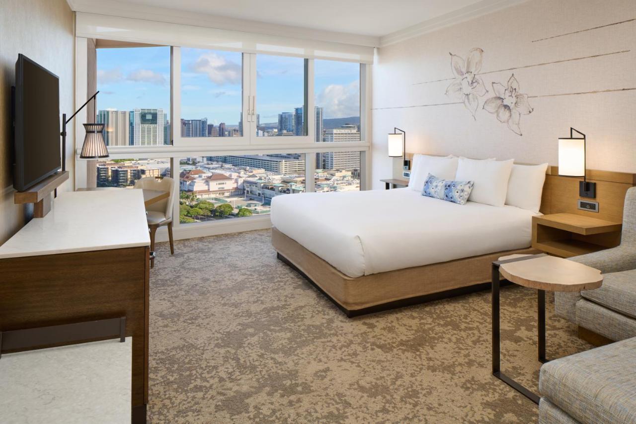 Ocean View Suite 1 Bedroom - King at Prince Waikiki